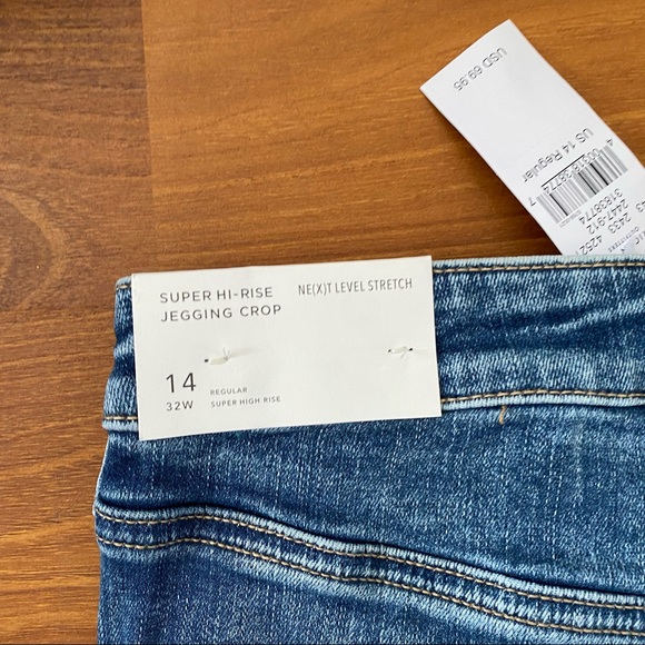 American Eagle Super Hi Rise Jeans size 14 / 32 W - Picture 9 of 11